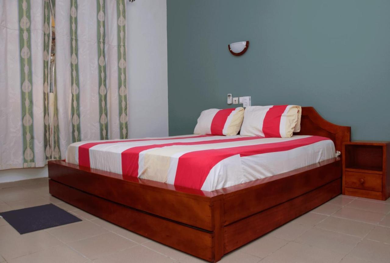 Villa Beach Avepozo Lome Exterior photo